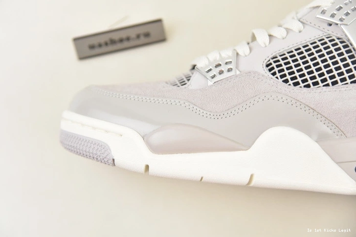 Air AQ9129-001 Moments 4 Jordan Frozen 1120